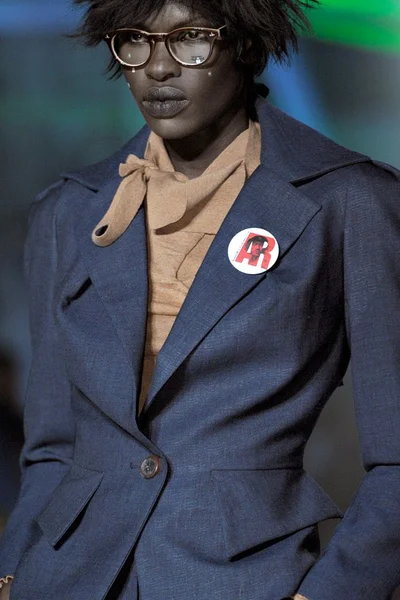 Look 39